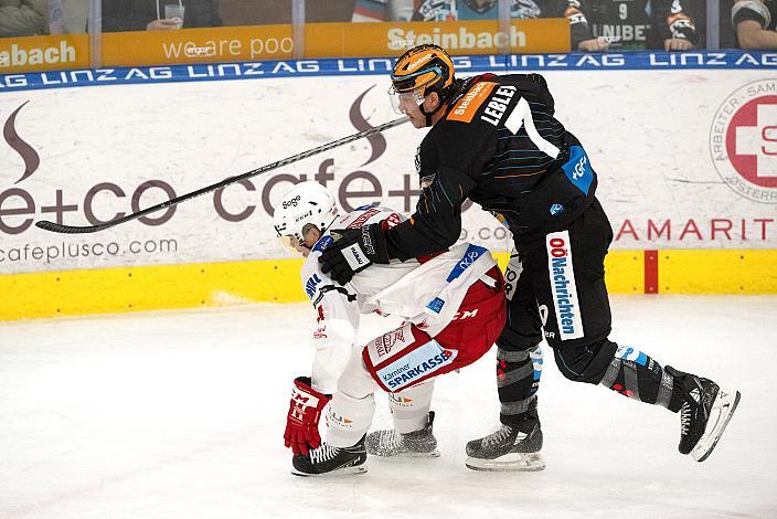 Kele Steffler (EC KAC), Brian Lebler (Steinbach Black Wings Linz) Steinbach Black Wings Linz vs EC KAC, 8. Runde ICE Hockey League, Steinbach Black Wings Linz, Linz AG Eisarena 