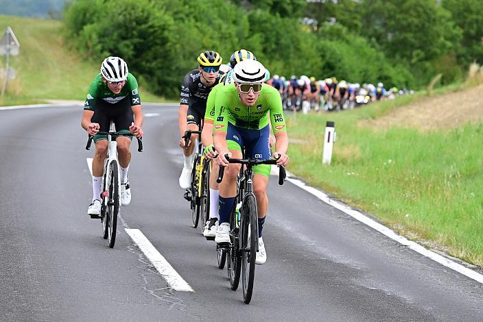 Das Peloton in der 3. Etappe,  51. Int. Oberösterreich Junioren Rundfahrt, Bad Wimsbach - Strass im Attergau
