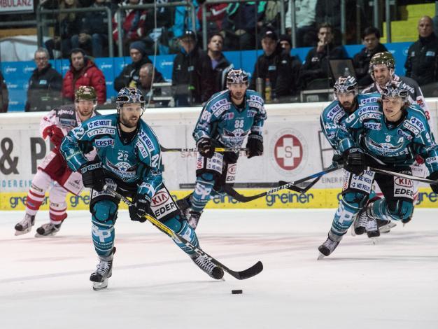 Rick Schofield (EHC Liwest Black Wings Linz)  EHC Liwest Black Wings Linz vs HCB Suedtirol Alperia 5. Viertelfinale