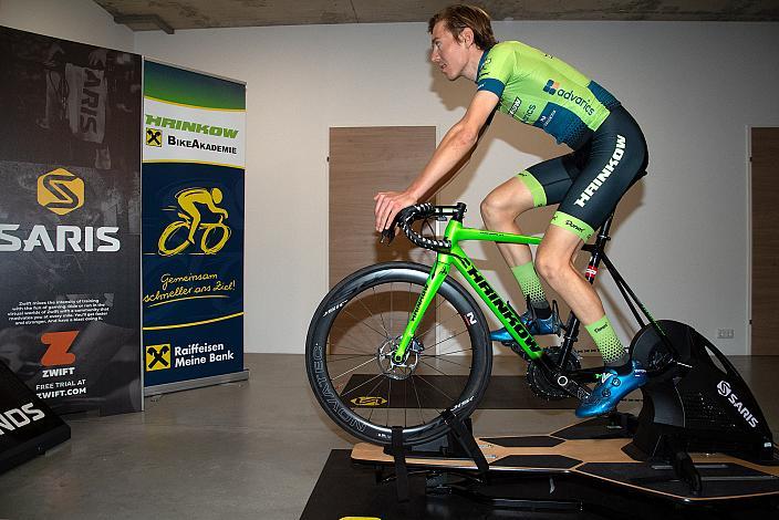 Daniel Eichinger (AUT, Hrinkow Advarics Cycleang Team) trainiert auf dem Saris Smarttrainer, Herren Elite, UCI Continental, Raiffeisen Hrinkow Bike Akademie