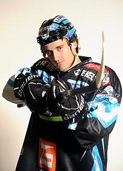 Fabian Scholz, Verteidiger, Liwest Black Wings Linz