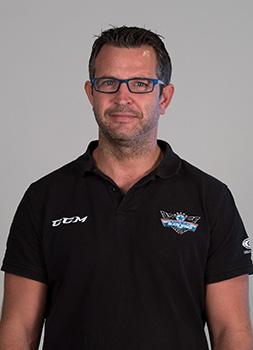 Assistant Coach Mark Szücs (EHC Liwest Black Wings Linz) 
Assistant Coach Mark SzÃ¼cs (EHC Liwest Black Wings Linz) 