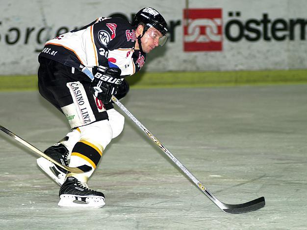 #30 Christian Perthaler, Stuermer, Black Wings Linz