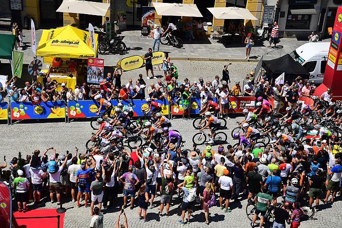 Start in Steyr zur 4. Etappe der Lidl Tour of Austria