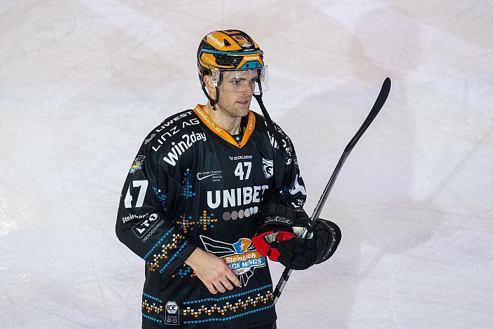  Spieler des Abends Logan Roe (Steinbach Black Wings Linz) Steinbach Black Wings Linz vs HK SZ Olimpija, 30. Runde, Trikot Movember, ICE Hockey League, Steinbach Black Wings Linz, Linz AG Eisarena 