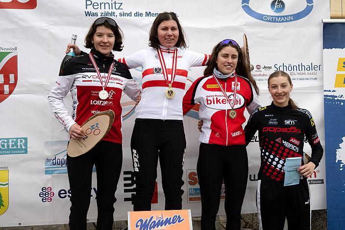 2. Platz Nora Fischer (AUT, RV Dornbirn), Siegerin Nadja Heigl (AUT, KTM Alchemist pb Brenta Brakes), 3. Platz Fiona Klien (AUT, Union RC Bikerei), 4. Platz Clara Sommer (AUT, ARBÖ PopaFlo Freistadt), Rad Cyclo Cross, ÖSTM/ÖM Querfeldein Quer durch das Stadion