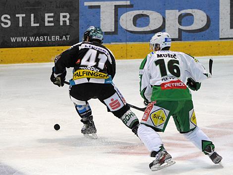 Curtis Murphy, Verteidiger und Ales Music, Laibach, EHC Liwest Black Wings Linz vs. HDD Tilia Olimpija Ljubljana, 3. Semifinale