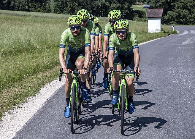 Stefan Brandlmeier (GER, Hrinkow Advarics Cycleang Team), Timon Loderer (GER),  Rennrad in Oberösterreich, Team Hrinkow Advarics Cycleang,  Hrinkow Rennrad