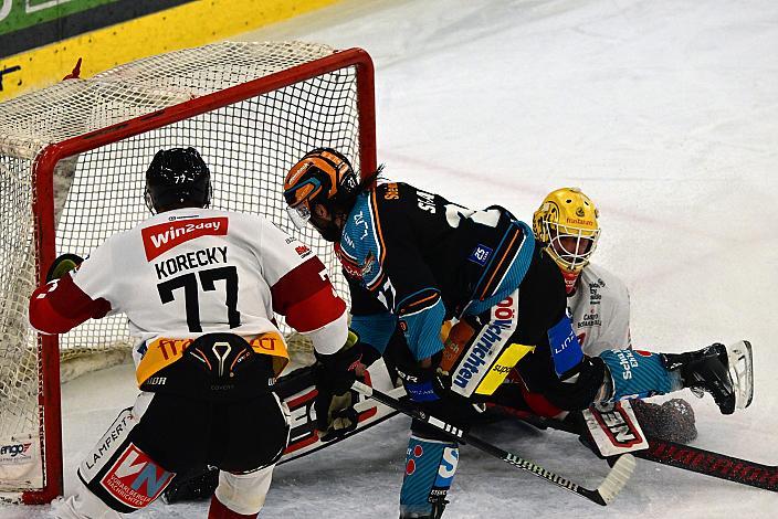 Shawn St.Amant (Steinbach Black Wings Linz) trifft zum 3 zu 1, Win2Day ICE Hockey League,  Steinbach Black Wings Linz vs Pioneers Vorarlberg,  Linz AG Eisarena 