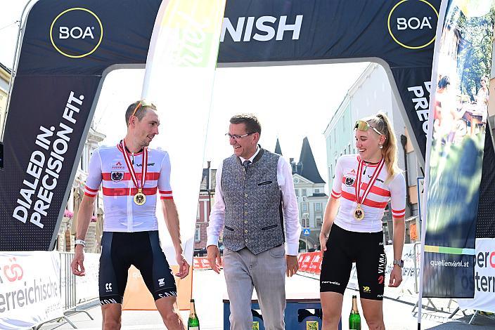 Michael Gogl (AUT, Alpecin - Premier Tech), Wirtschafts- und Sport-Landesrat Markus Achleitner (Oberösterreich), Katharina Sadnik (AUT, Team Visma | Lease a Bike), Österreich Staatsmeisterschaft, Strasse, ÖSTM Schwanenstadt - OÖ