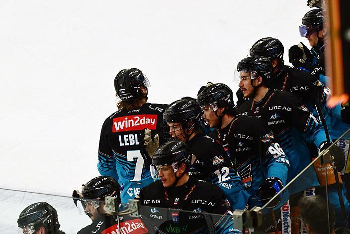 Brian Lebler (Steinbach Black Wings Linz) feiert vdas 1 zu 1, 49. Runde ICE, Steinbach Black Wings Linz vs Olimpija Ljubljana, Linz AG Eisarena