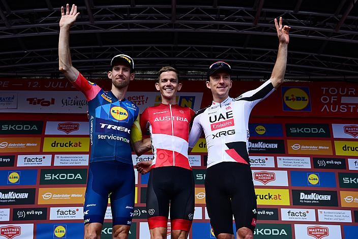 3. Platz Bauke Mollema (NED, Lidl - Trek), Gesamtsieger der 75. Lidl Tour of Austria Gregor Mühlberger (AUT, Austria), 2. Platz Kevin Vermaerke (USA, UAE Team Emirates),  5. Etappe von Langenlois nach Wien, 109km, Tour of Austria