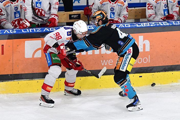 Niklas Würschl (Steinbach Black Wings), Daniel Obersteiner (EC KAC), Win2Day ICE Hockey League,  Steinbach Black Wings Linz vs EC KAC,  Linz AG Eisarena 