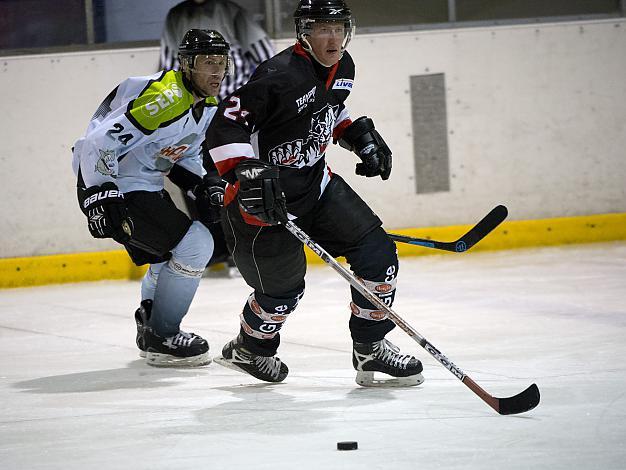 Der Steyrer Nagele an der Scheibe vor dem Gmundner Ryser, Traunsee Sharks Gmunden vs ATSE Steyr