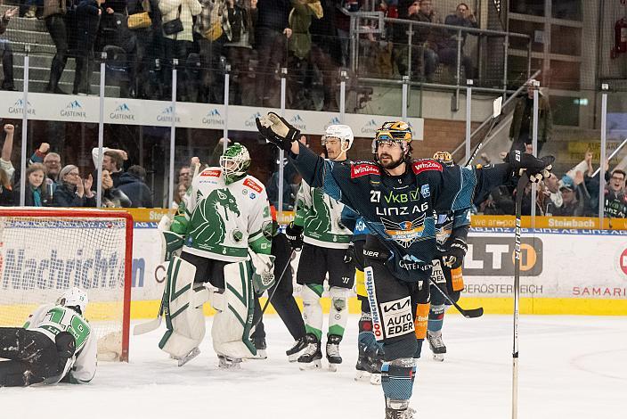 Shawn St.Amant (Steinbach Black Wings Linz) feiert das Siegestor, Steinbach Black Wings Linz vs HK SZ Olimpija Ljubljana, Linz AG Eisarena 