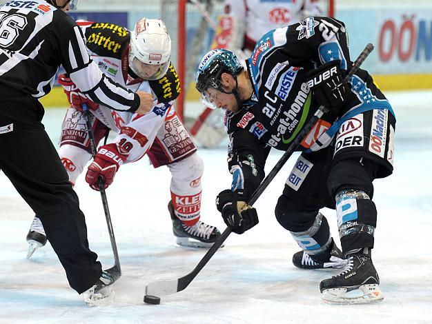 Philipp Lukas (Liwest Black Wings Linz) und Tommy Koch (EC KAC), EHC Liwest Black Wings Linz vs EC KAC, Play-Offs, Semifinale