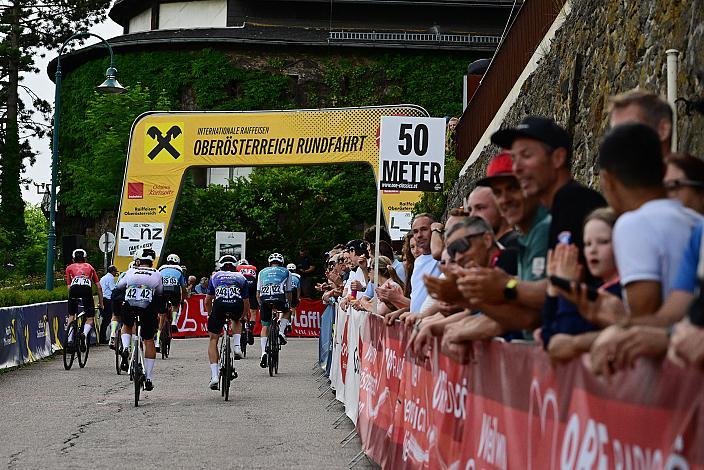 Das Peloton am Weg zum Pöstlingberg 1. Etappe Linz Hauptplatz - Pöstlingberg, Oberösterreich Rundfahrt