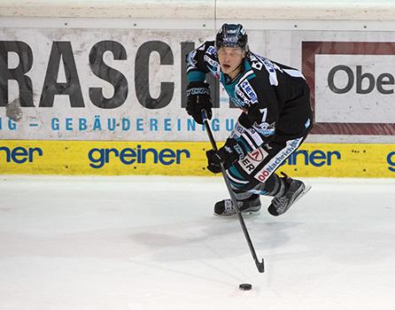Brian Lebler (EHC Liwest Black Wings Linz)  EHC Liwest Black Wings Linz vs HC TWK Innsbruck Die Haie