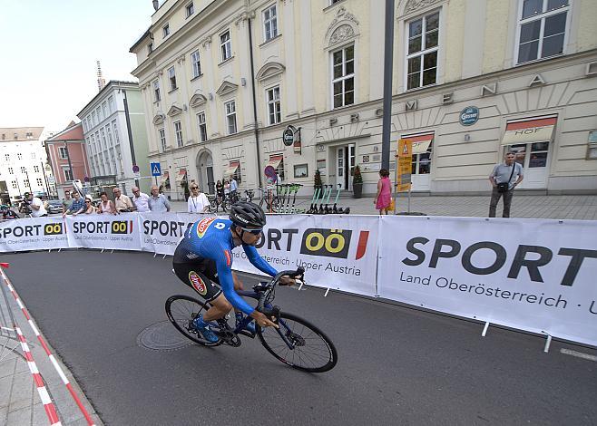 Ivan Martinelli, (ITA, D`Amico UM Tools),  Linz Hauptplatz, Martinskirche,  Radsport 10. Int. OOE Rundfahrt Prolog