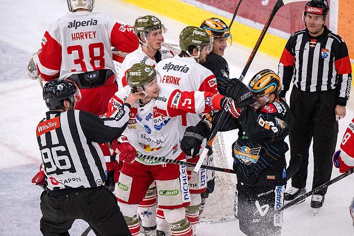 Enrico Miglioranzi (HCB Suedtirol Alperia), Marco Brucker (Steinbach Black Wings Linz) Steinbach Black Wings Linz vs HCB Südtirol Alperia, Viertelfinale, 6. Runde ICE Hockey League, Linz AG Eisarena 