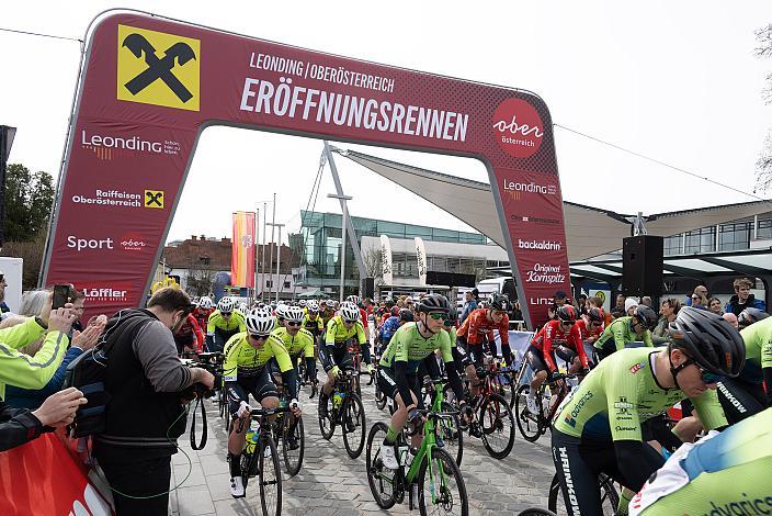 Start Herren Elite, U23, Radliga, 62. Radsaison-Eröffnungsrennen Leonding, Oberösterreich 