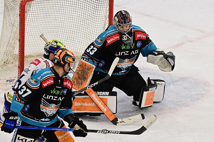 Tormann Thomas Höneckl (Steinbach Black Wings Linz)  Win2Day ICE Hockey League,  Steinbach Black Wings Linz vs  EC VSV,  Linz AG Eisarena