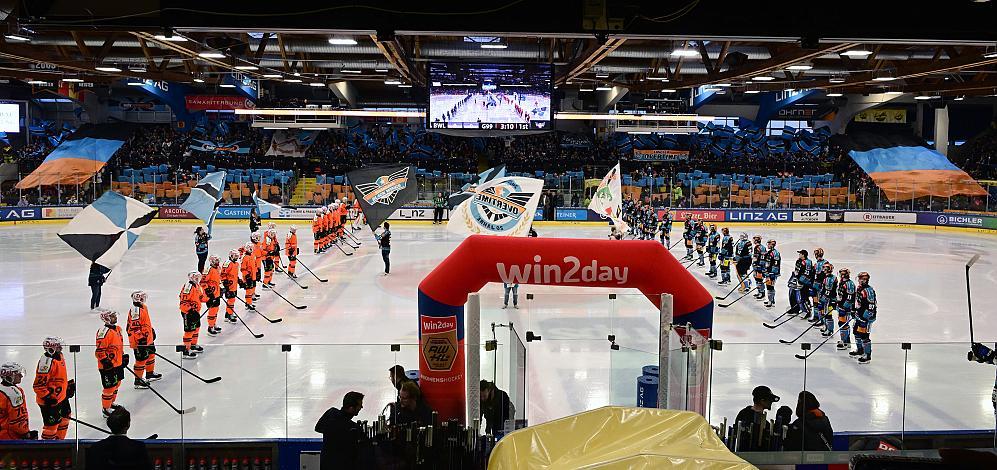 Play Off Zeit in der Win2Day ICE Hockey League,  1. Viertelfinale, Steinbach Black Wings Linz vs Moser Medical Graz 99ers,  Linz AG Eisarena 
