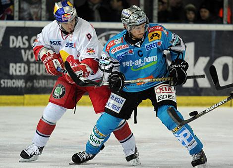 Philipp Lukas Liwest Black Wings Linz vs. Thomas Koch EC Red Bull Salzburg