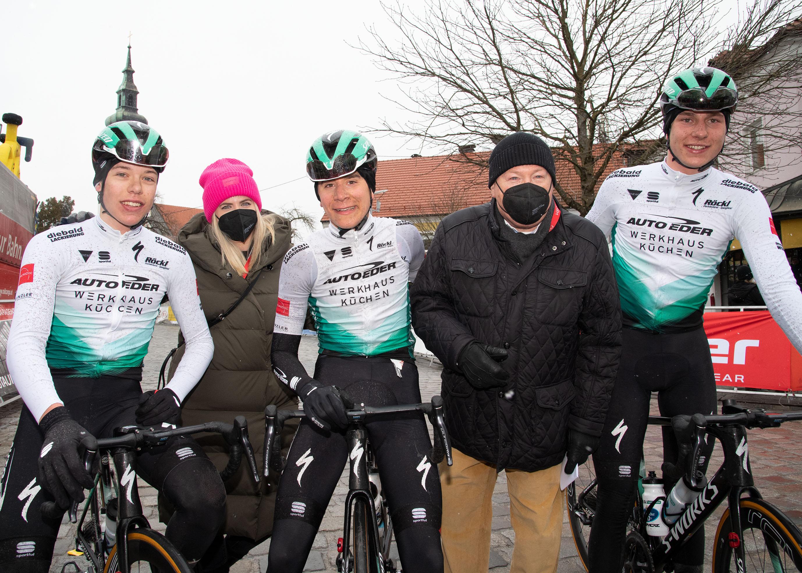 Die Sieger der Junioren, 1. Cian Uijtdebroeks (BEL, Team Auto Eder),  Luis Joe Lührs (GER, Team Auto Eder),  Emil Herzog (GER, Team Auto Eder), 