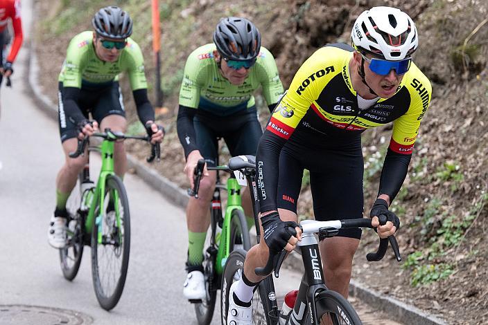 Moran Vermeulen (AUT, Team Vorarlberg), Riccardo Verza (ITA, Hrinkow Advarics), Jaka Primozic (SLO, Hrinkow Advarics) Herren Elite, U23, Radliga, 62. Radsaison-Eröffnungsrennen Leonding, Oberösterreich