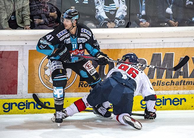 Mario Altmann (EHC Liwest Black Wings Linz), Nikolai Lemtyugov (KHL Medvescak Zagreb),  EHC Liwest Black Wings Linz vs EKHL Medvescak Zagreb
