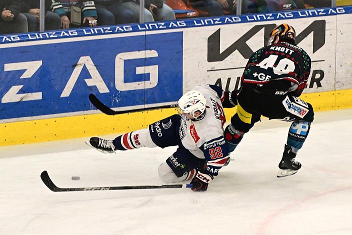Anze Kuralt (Hydro Fehervar AV 19), Graham Knott (Steinbach Black Wings Linz) Steinbach Black Wings Linz vs Hydro Fehervar AV19, Weihnachtstrikot ICE Eishockey Liga, Linz AG Eisarena