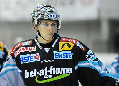 Martin Grabher Meier Liwest Black Wings Linz vs. SAPA Fehervar AV19
