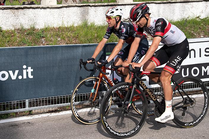 Mattia Bais (ITA, Drone Hopper - Androni Giocattoli), Alessandro Covi (ITA, UAE Team Emirates), Stage 17 Ponte di Legno - Lavarone, 105. Giro d Italia, UCI Worl Tour