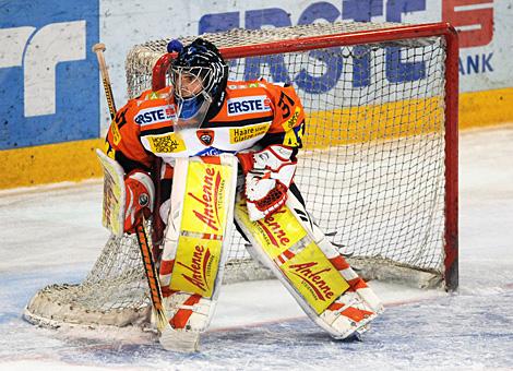 Der Grazer Tormann Fabian Weinhandl, #31 im Spiel, Liwest Black Wings Linz vs. EC Moser Medical Graz 99ers