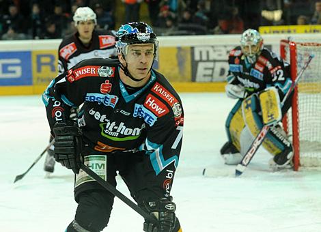 #7 Petri Liimatainen, Verteidiger, Liwest Black Wings Linz. 