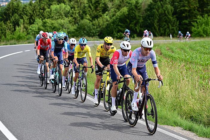 Gelbes Trikot Henrique Ribeiro Bravo (BRA, Soudal - Quickstep Devo Team), Im Nachwuchstrikot Gavin Sherry (USA, Team USA), Marcis Shelton (USA, Team USA, 3. Etappe Asten - Bad Schallerbach, Oberösterreich Rundfahrt
