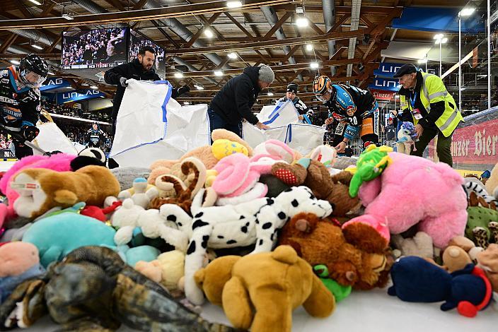 Teddy Bear Toos, Weihnachtsdress,  Win2Day ICE Hockey League,  Steinbach Black Wings Linz vs  HCB Südtirol Alperia,  Linz AG Eisarena 