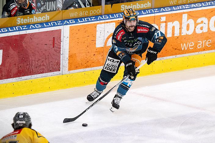 Shawn St.Amant (Steinbach Black Wings Linz) Steinbach Black Wings Linz vs HC Pustertal Woelfe, ICE Eishockey Liga, Linz AG Eisarena