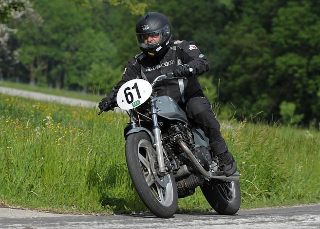 #61 Lorenz Philipp, Honda CB 400 T