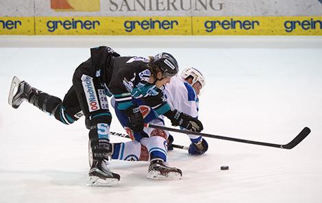 Brian Lebler (EHC Liwest Black Wings Linz)  EHC Liwest Black Wings Linz vs EC VSV