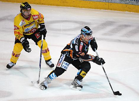 Rob Shearer Liwest Black Wings Linz, Francois Bouchard EV Vienna Capitals