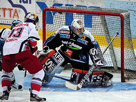 Alex Westlund, Linz und Michael Schiechl, Salzburg, EHC Liwest Black Wings Linz vs. EC Red Bull Salzburg, Platzierungsrunde