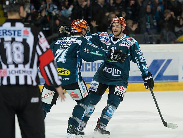 Pat Leahy,  Linz und Philipp Lukas feiern,  EHC Liwest Black Wings Linz vs MOSER MEDICAL GRAZ99ers