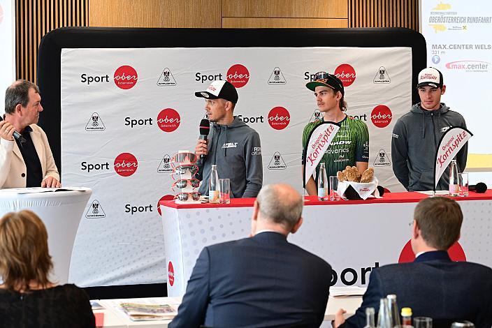 v.l. Riccardo Zoidl (AUT, Team Felt - Felbermayr), Maximilian Kabas (AUT, Hrinkow Advarics), Jakob Purtscheller (AUT, Team Felt - Felbermayr)Pressekonferenz Int. Raiffeisen Oberösterreich Rundfahrt (UCI Kat. 2.2), Olympiazentrum Linz  