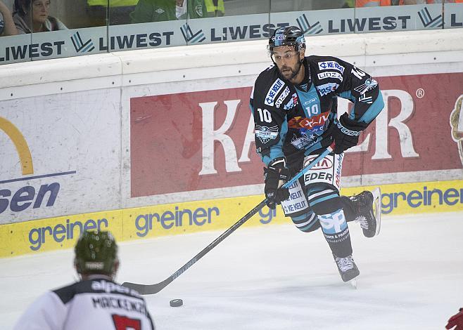 Dragan Umicevic (EHC Liwest Black Wings Linz)  EHC Liwest Black Wings Linz vs HCB Suedtirol Alperia