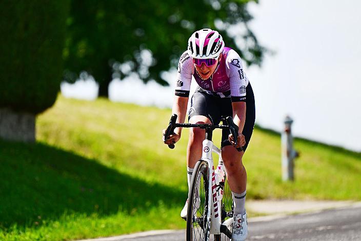 Etappensiegerin Maja Tracka (POL, AT Atom Deweloper Wroclaw)  Amstetten-Amstetten, Sportland NÖ women tour