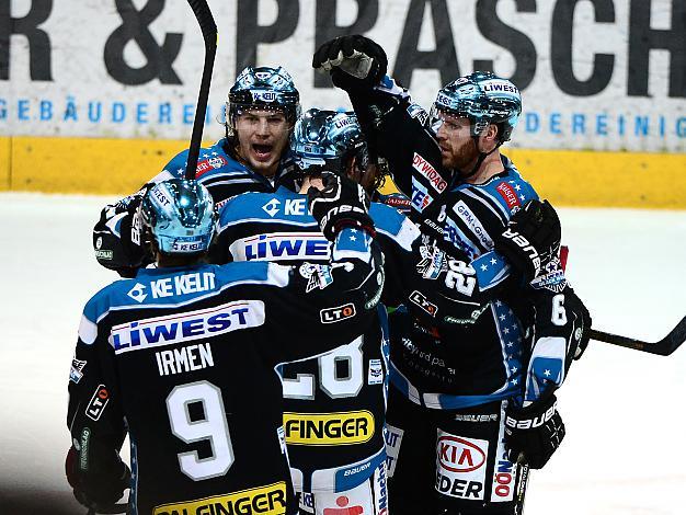 Linz feiert (Liwest Black Wings Linz) und (EC KAC), EHC Liwest Black Wings Linz vs EC KAC, Play-Offs, Semifinale 