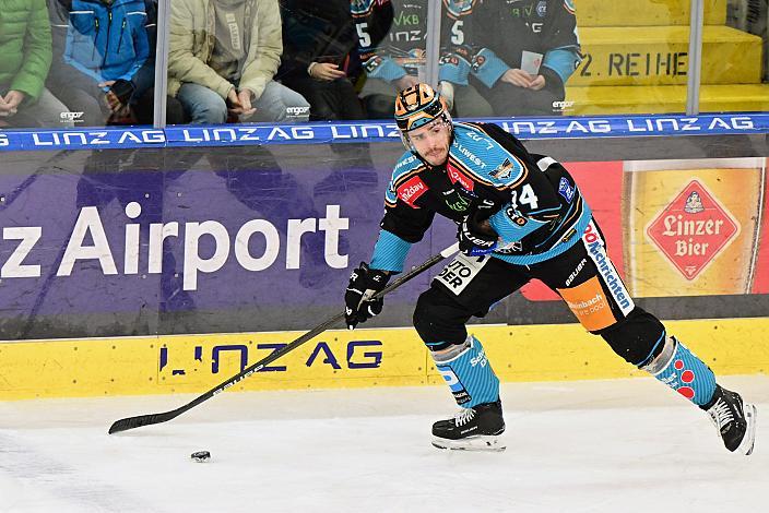 Nico Feldner (Steinbach Black Wings Linz) Win2Day ICE Hockey League,  Steinbach Black Wings Linz vs EC iDM Wärmepumpen VSV,  Linz AG Eisarena 