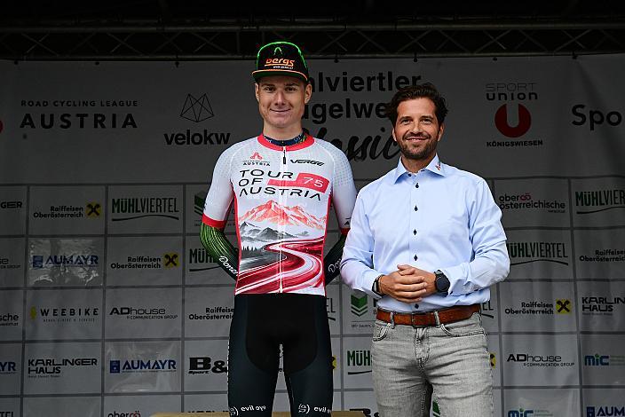 Mario Rossmann (Präsident Cycling Upper Austria, Oberösterreich), Sieger U23 Wertung Valentin Poschacher (AUT, Hrinkow Advarics), U23, Road Cycling League Austria, Königswiesen